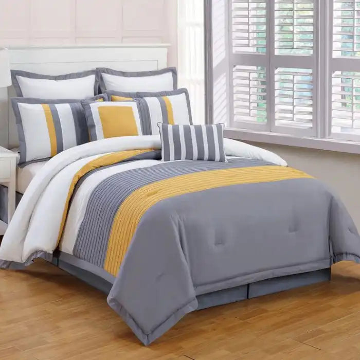 Embellish Horizontal Pleats Duvet Set