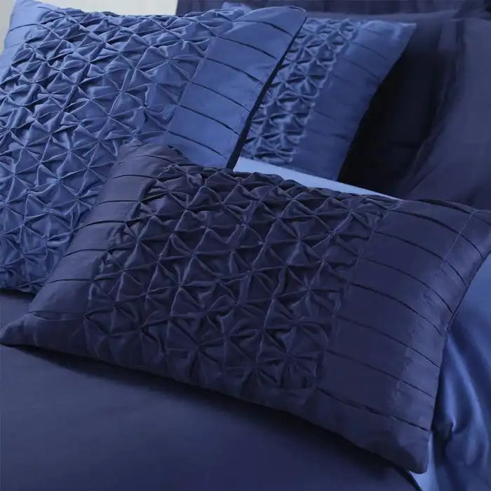 Embellish Horizontal Pleats Duvet Set Bedding